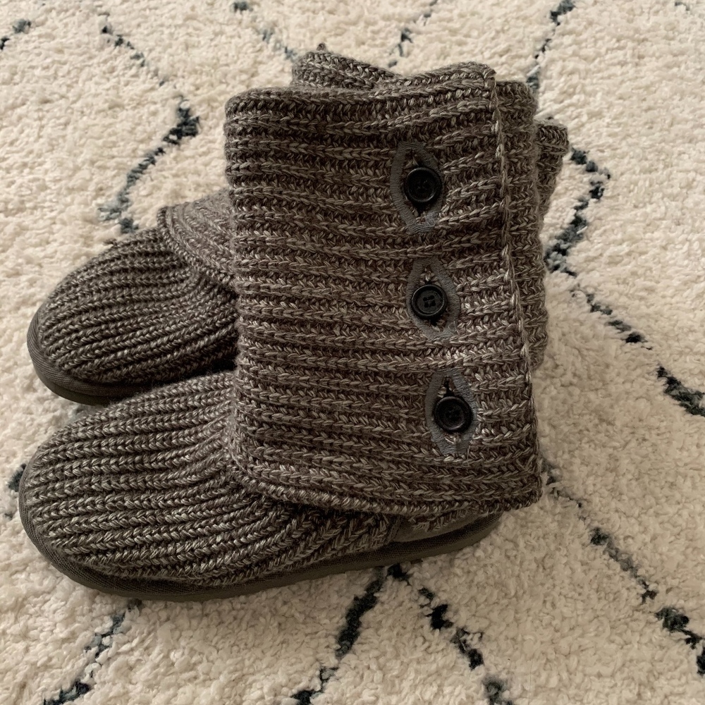 UGG Women's Classic Cardy